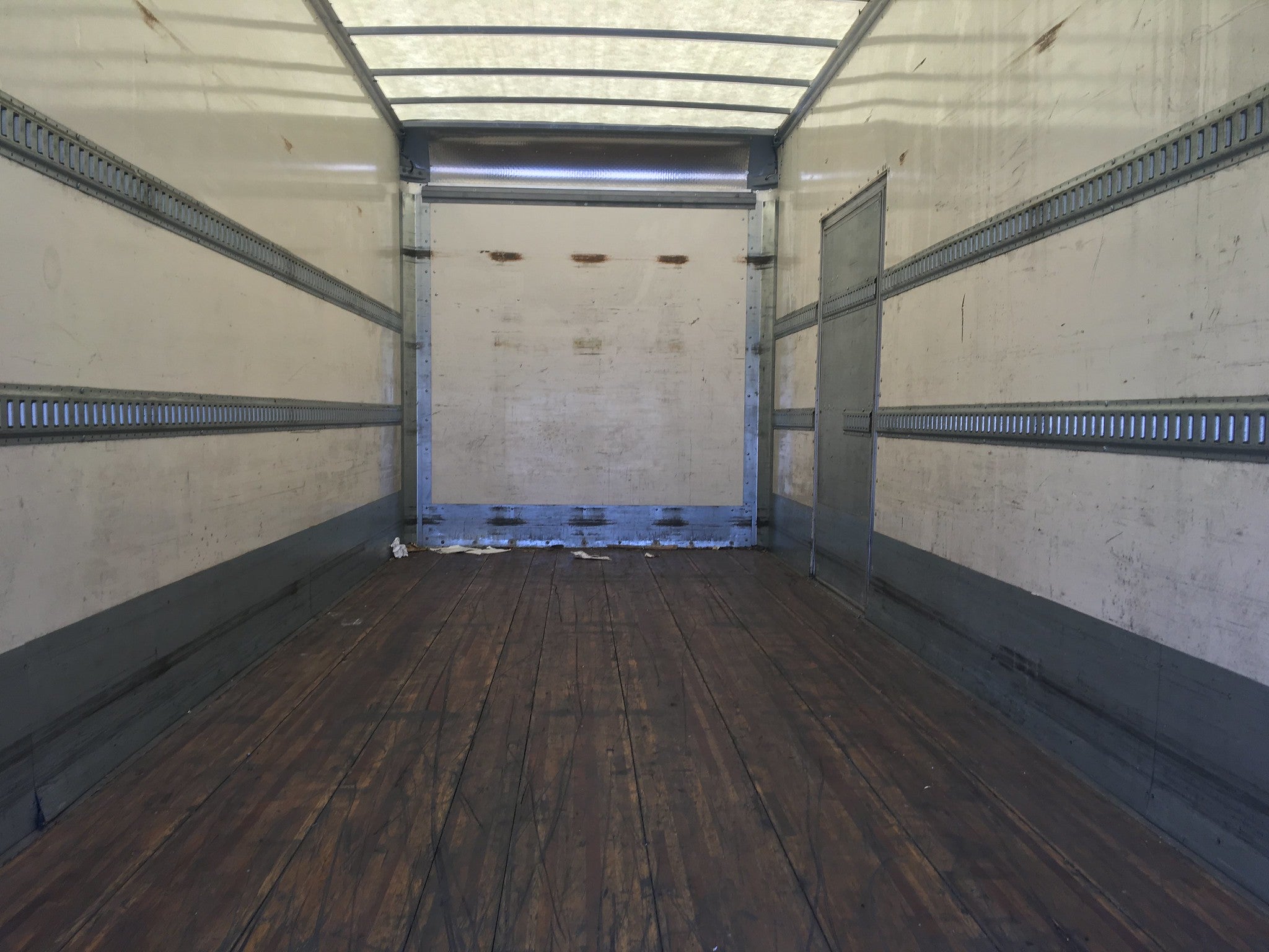 Idealease Box Truck