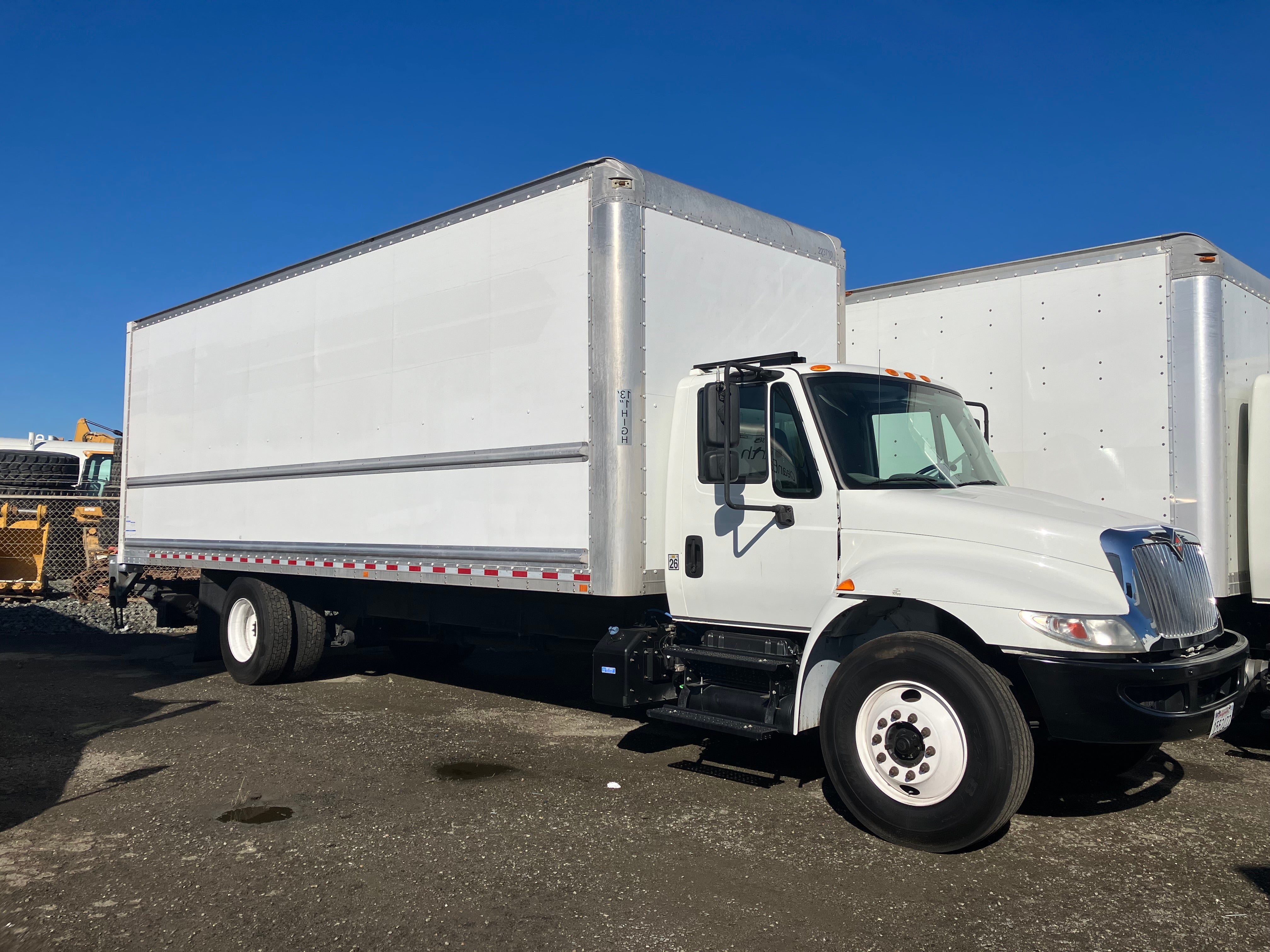 2018 International 4300 26ft Box Truck Peterson Trucks