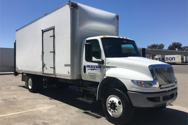 box trucks available for rent