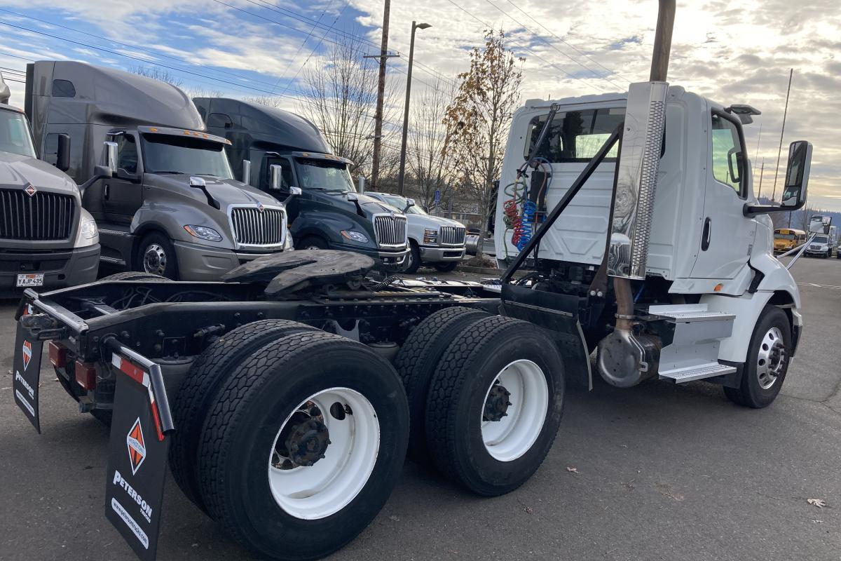 2018 RH 3-axle Day Cab