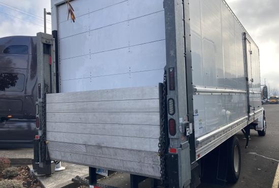 2019 Freightliner M2 Box Van