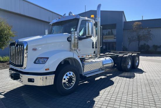 HX620 LOG TRUCK CAB AND CHASSIS