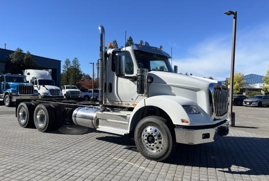 HX620 LOG TRUCK CAB AND CHASSIS