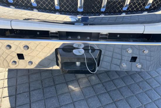 HX620 LOG TRUCK CAB AND CHASSIS