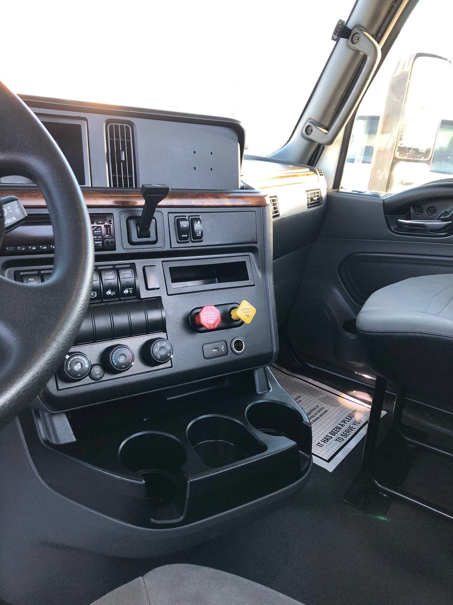 2019 RH613 6x4 Day Cab | Peterson Trucks